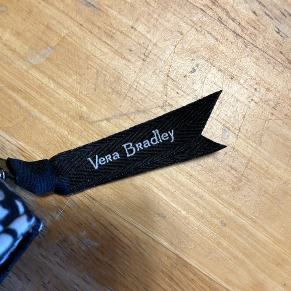 Vera Bradley Chandelier Noir crossbody/wristlet.  Clean.  No callouts. - Picture 2 of 6